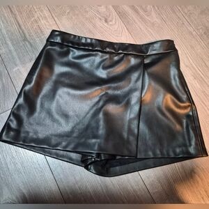Zara Black Faux Leather Skirt